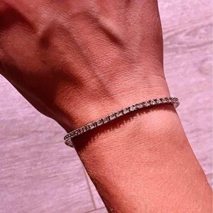 Tennis bracelet with 1/2 Carats of TW of Diamonds